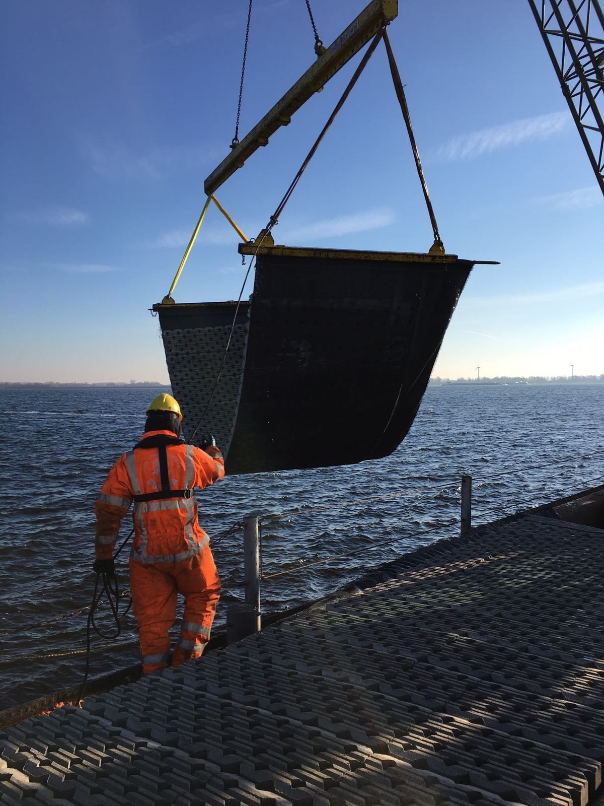 Plaatsen betonmatten Ooltgensplaat